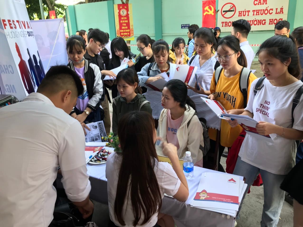 Đại học Kỹ thuật Y – Dược Đà Nẵng: Điểm dừng đầu tiên cho hội thảo Hướng nghiệp Dược miền Trung