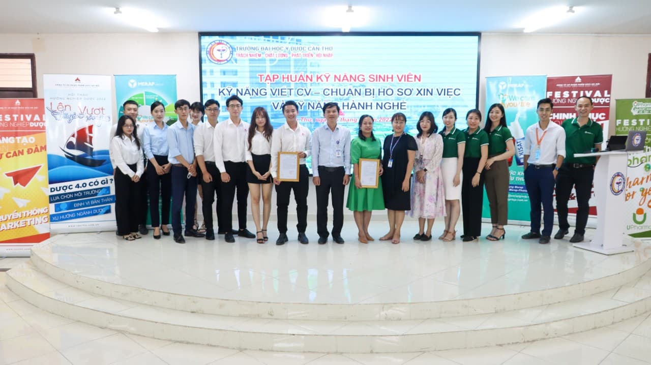 HỘI THẢO HƯỚNG NGHIỆP TỔ CHỨC TẠI ĐẠI HỌC Y DƯỢC CẦN THƠ