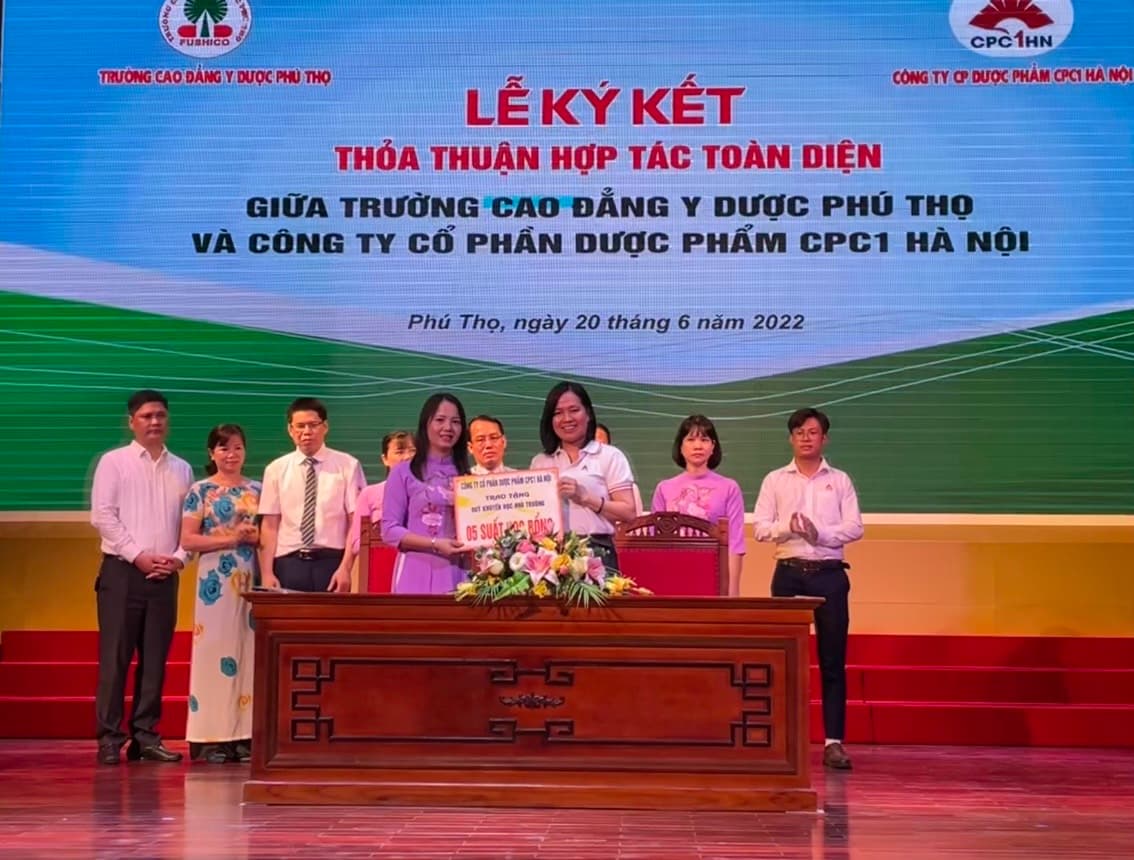 CPC1 HÀ NỘI THAM DỰ "LỄ KÍ KẾT VÀ NGÀY HỘI VIỆC LÀM 2022" TẠI TRƯỜNG CAO ĐẲNG Y DƯỢC PHÚ THỌ
