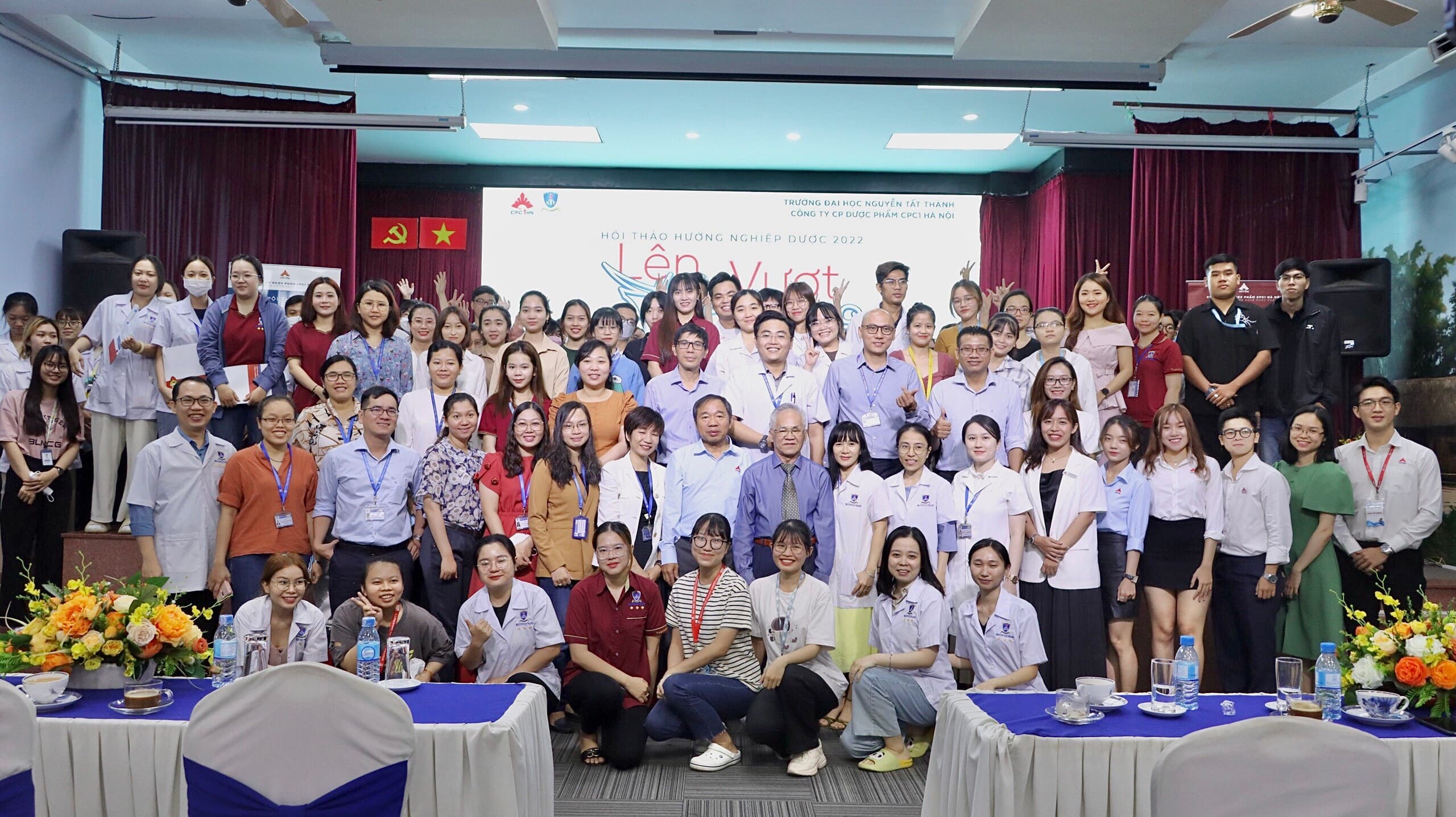 Công ty Dược phẩm CPC1 Hà Nội cùng sinh viên khoa Dược trường đại học Nguyễn Tất Thành tại buổi HỘI THẢO HƯỚNG NGHIỆP