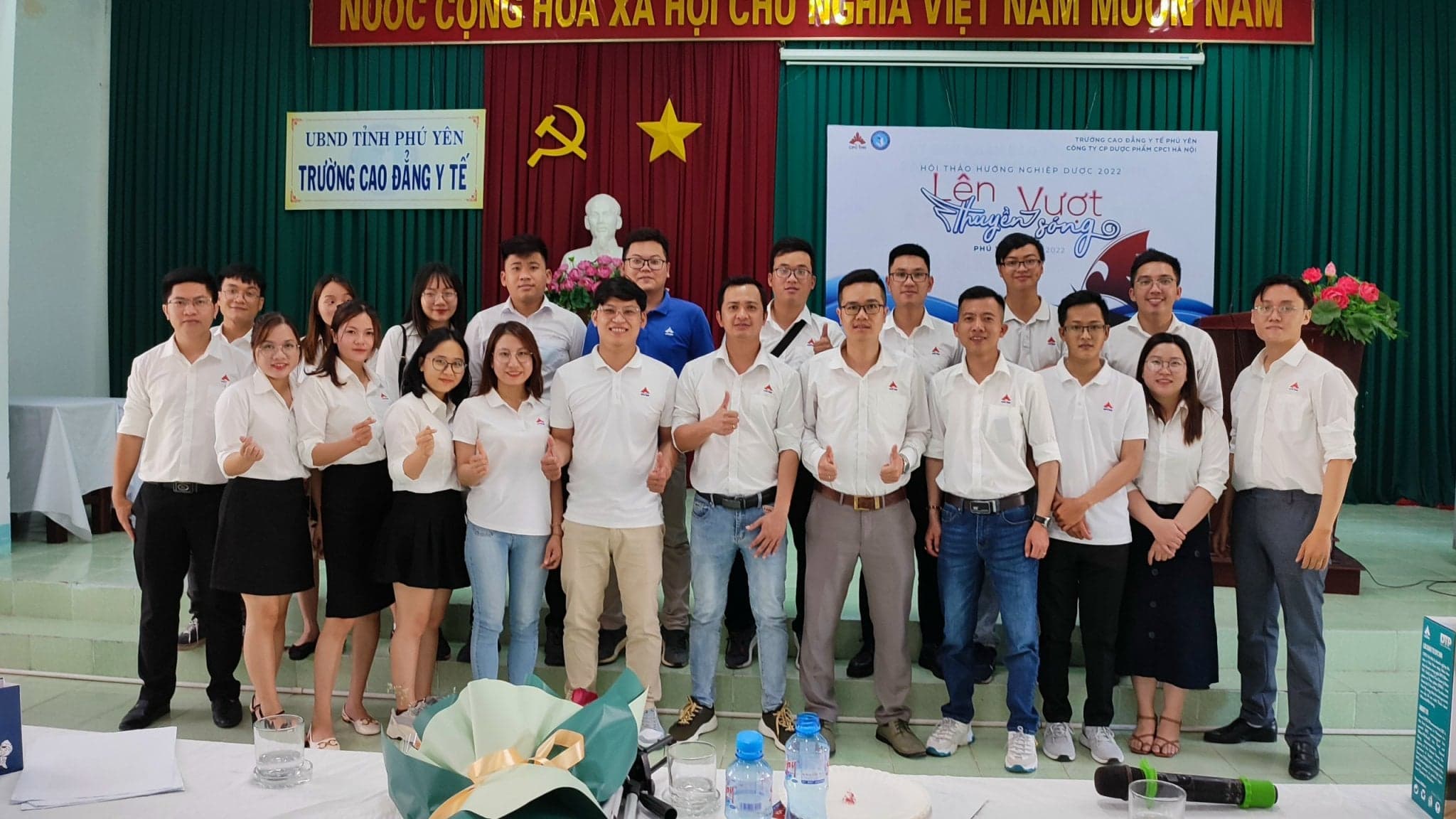 "ĐỊNH HƯỚNG NGHỀ NGHIỆP cho sinh viên ngành Dược của CPC1 Hà Nội đặt chân đến TRƯỜNG CAO ĐẲNG Y TẾ PHÚ YÊN"