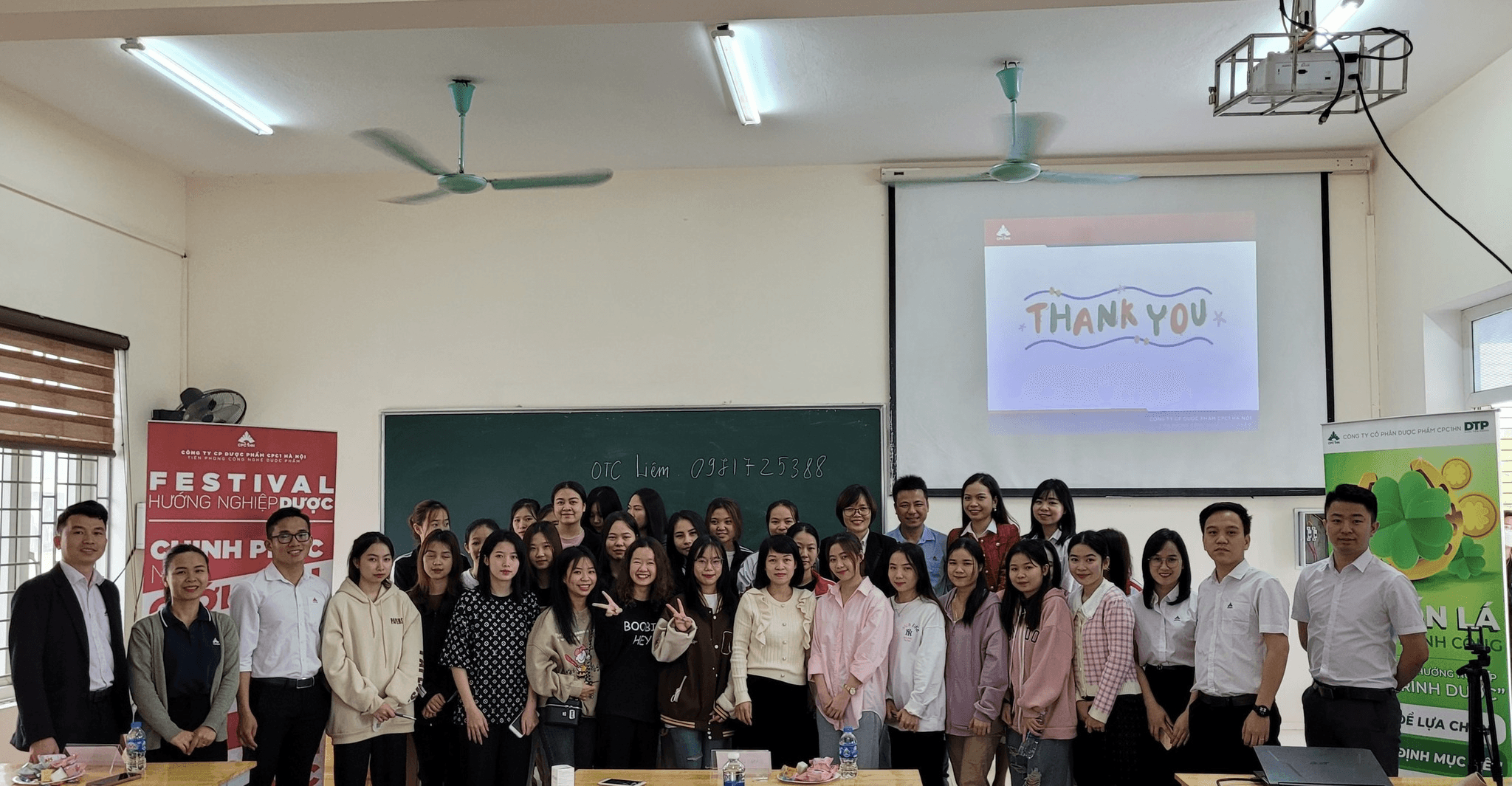CAO ĐẲNG Y TẾ THANH HOÁ - ĐIỂM CHẠM ĐẦU TIÊN KHỞI ĐỘNG CHUỖI HỘI THẢO HƯỚNG NGHIỆP “ CỎ 4 LÁ - BÍ MẬT THÀNH CÔNG” TẠI MIỀN BẮC
