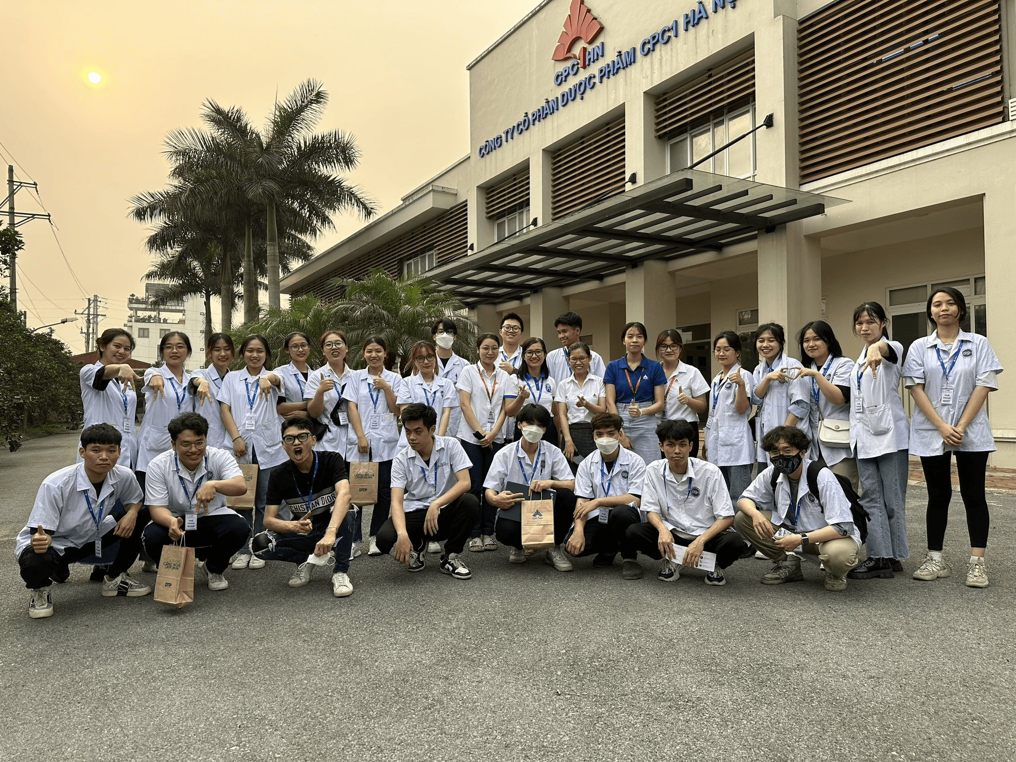CPC1 HÀ NỘI CHÀO MỪNG SINH VIÊN ĐẠI HỌC MỞ HÀ NỘI THAM DỰ TỌA ĐÀM VỀ ĐỊNH HƯỚNG NGHỀ NGHIỆP TRONG LĨNH VỰC CÔNG NGHỆ SINH HỌC