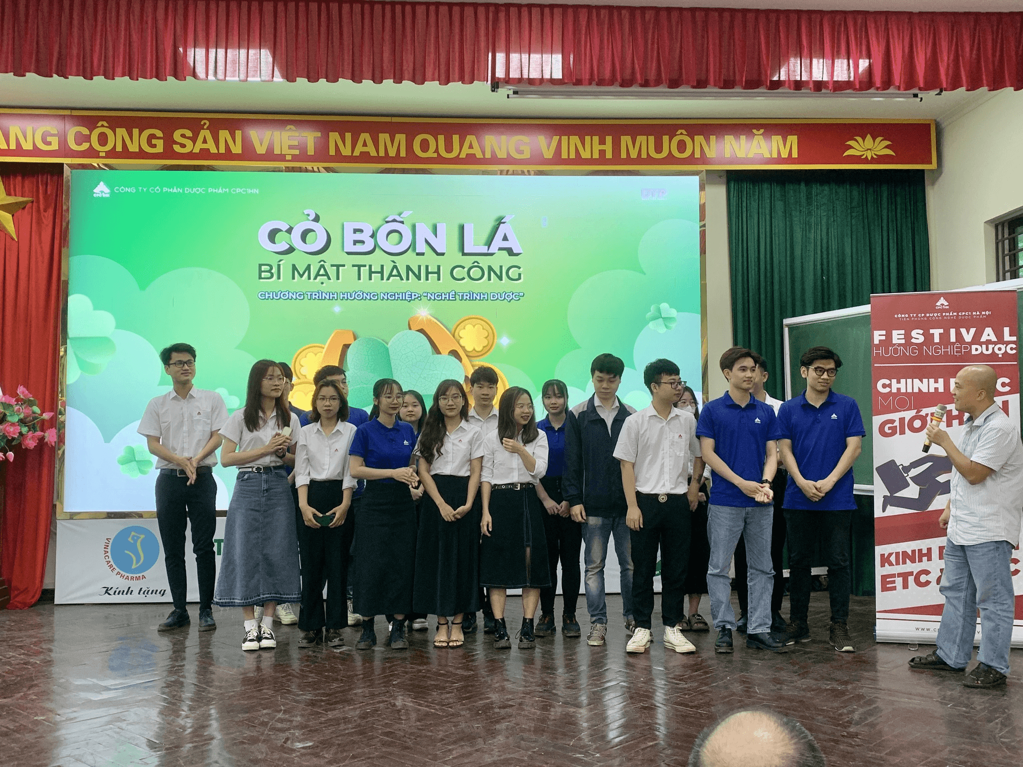 HÀNH TRÌNH HƯỚNG NGHIỆP CỎ 4 LÁ – BÍ MẬT THÀNH CÔNG ĐỒNG HÀNH CÙNG SINH VIÊN TRƯỜNG ĐẠI HỌC DƯỢC HÀ NỘI