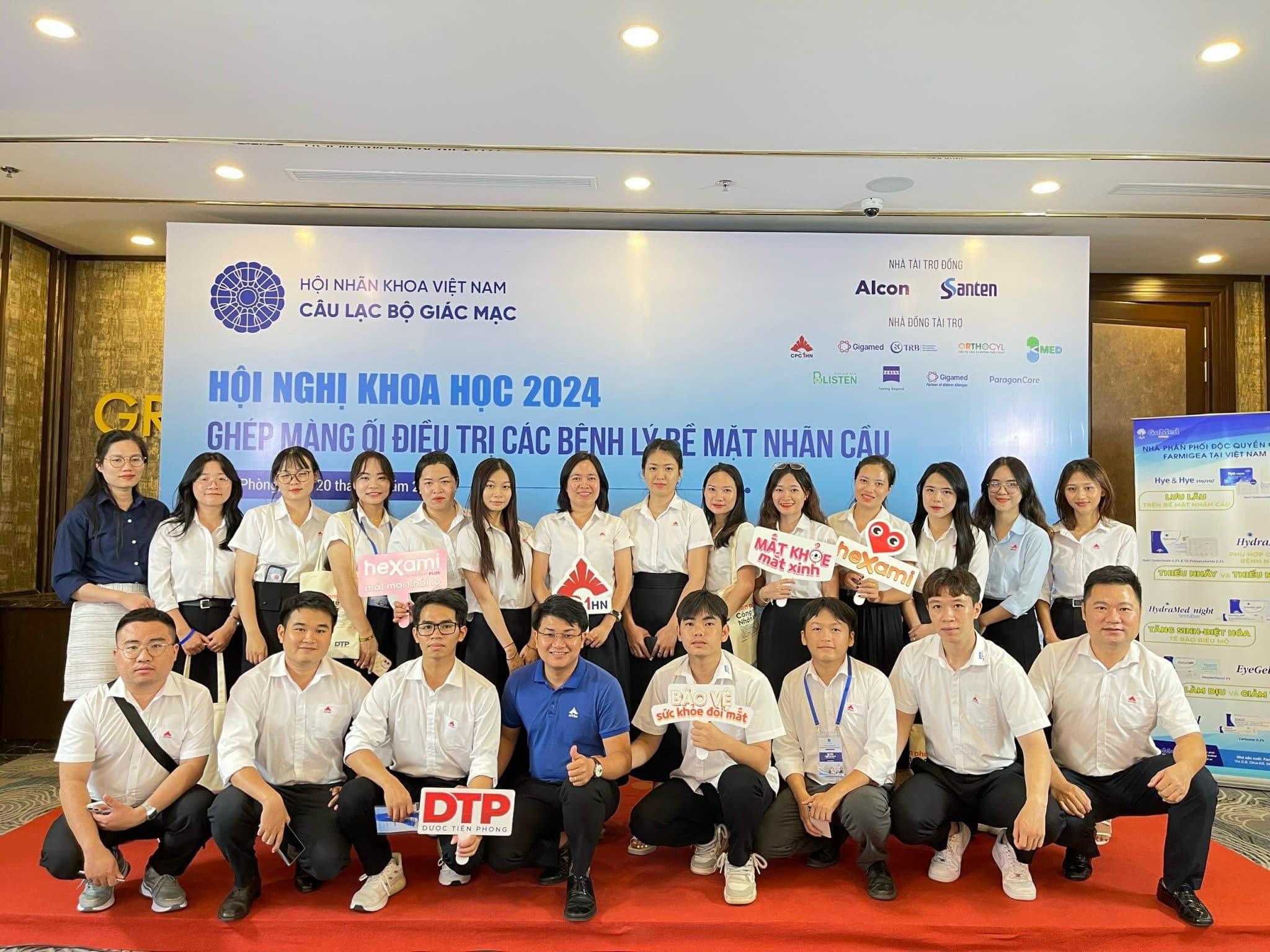 VINH DỰ CHÀO MỪNG ĐOÀN BÁC SĨ, DƯỢC SĨ BẮC - NAM THAM QUAN NHÀ MÁY VÀ THAM GIA HỘI NGHỊ GIÁC MẠC VIỆT NAM 2024