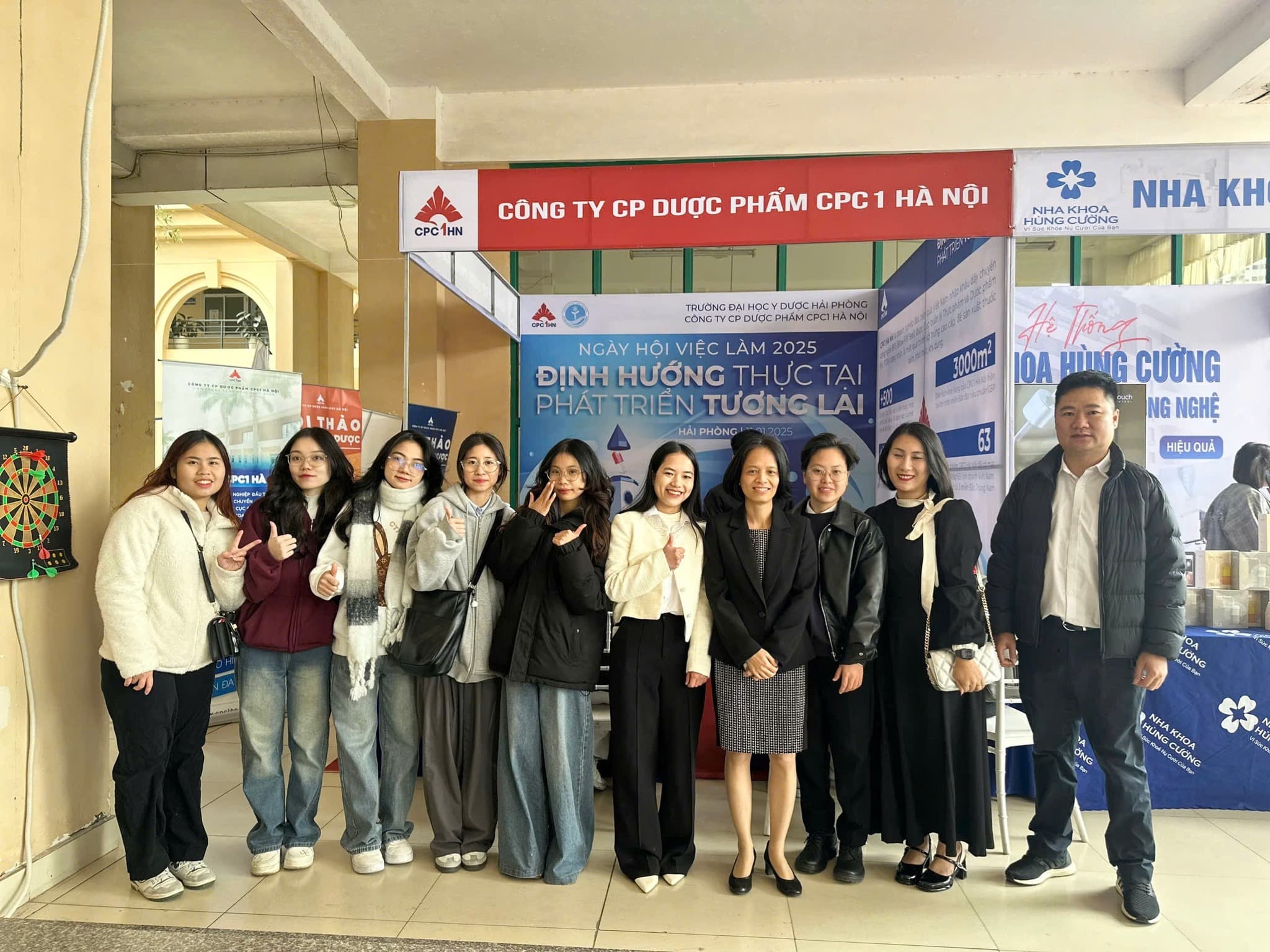 KHỞI ĐỘNG NĂM 2025 - NGÀY HỘI VIỆC LÀM TẠI TRƯỜNG ĐẠI HỌC Y DƯỢC HẢI PHÒNG