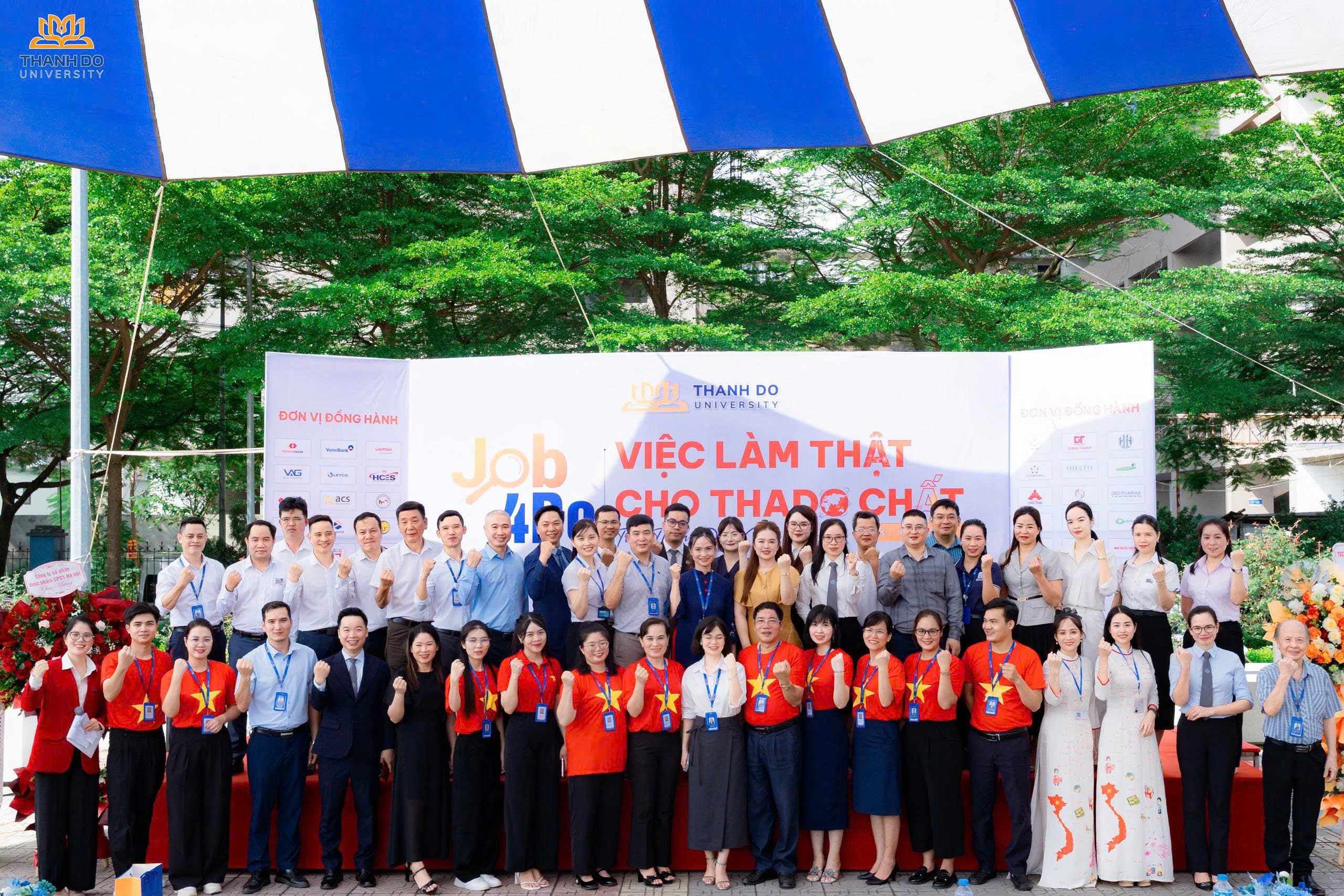 ✨CPC1 HÀ NỘI LẦN ĐẦU KÝ KẾT MOU VÀ ĐỒNG HÀNH CÙNG SINH VIÊN ĐẠI HỌC THÀNH ĐÔ TẠI NGÀY HỘI VIỆC LÀM ✨