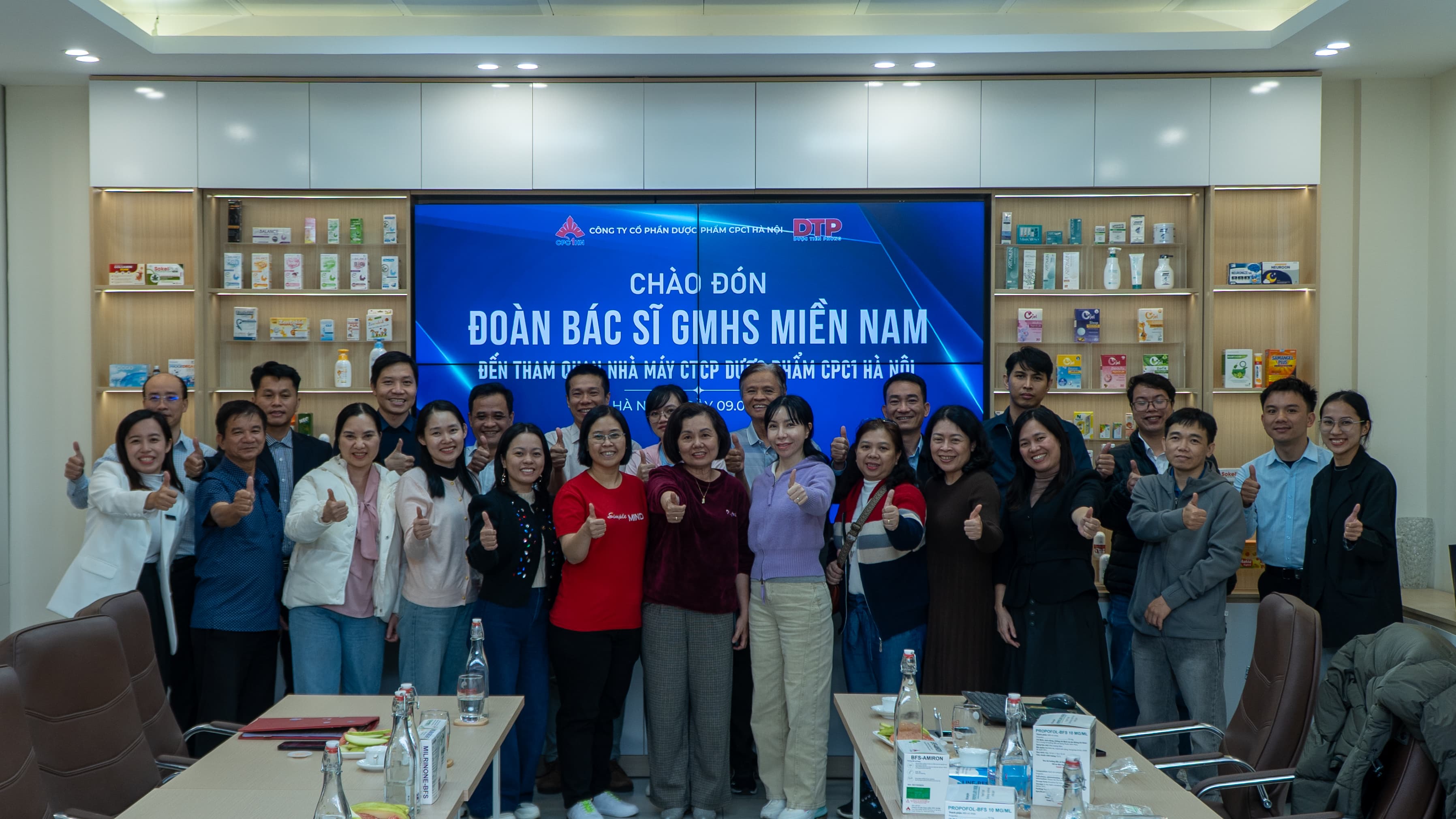KẾT NỐI CHUYÊN MÔN GÂY MÊ HỒI SỨC: ĐOÀN BÁC SĨ MIỀN NAM THĂM QUAN NHÀ MÁY CPC1 HÀ NỘI