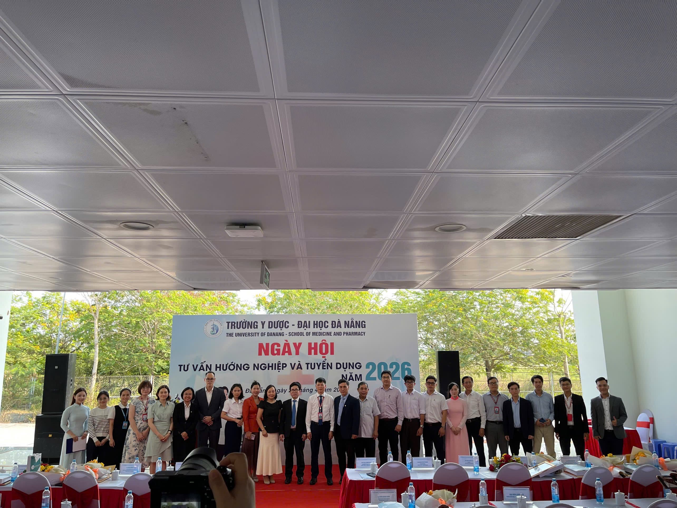 CPC1 HÀ NỘI – TOP 10 NHÀ TUYỂN DỤNG ĐỒNG HÀNH CÙNG SINH VIÊN TRƯỜNG Y DƯỢC – ĐẠI HỌC ĐÀ NẴNG 2026
